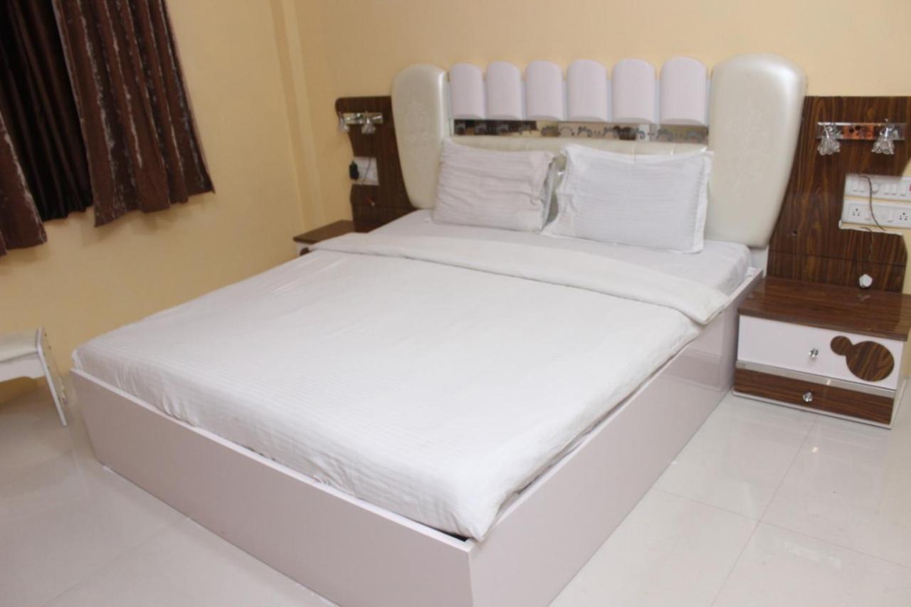 Villa 99 4Bhk Лонавала Экстерьер фото
